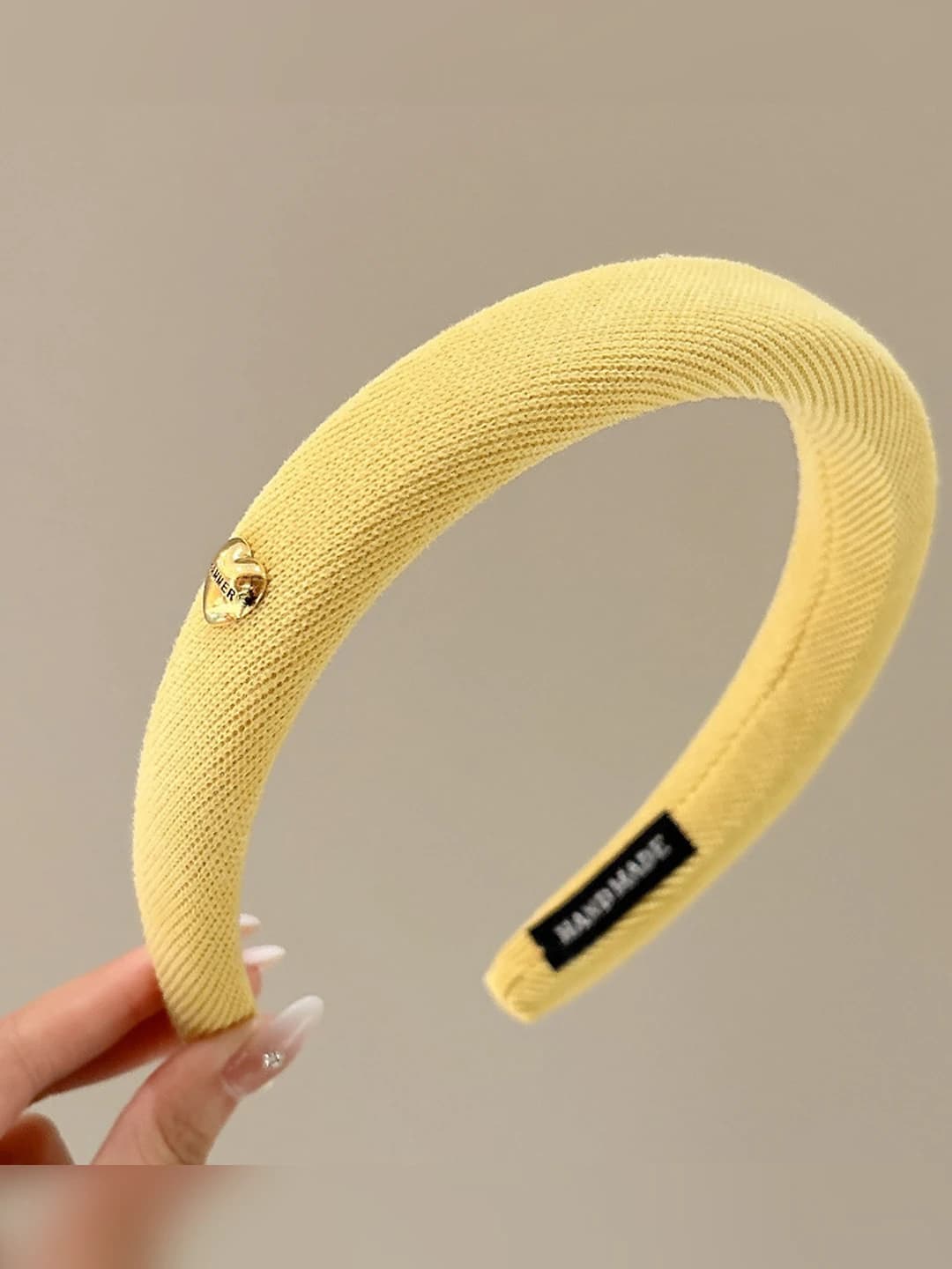 3# Yellow, heart, 2.6 cm