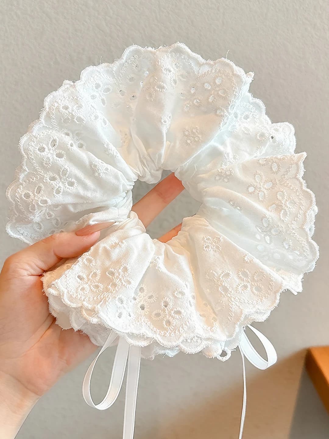 White drawstring, large - 30*14 cm