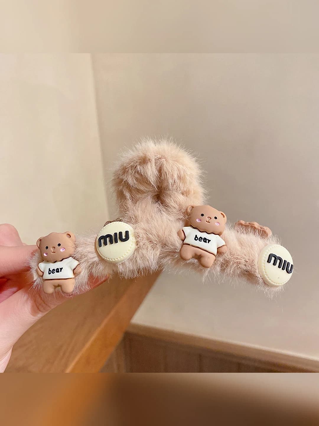 9#Khaki bear letters