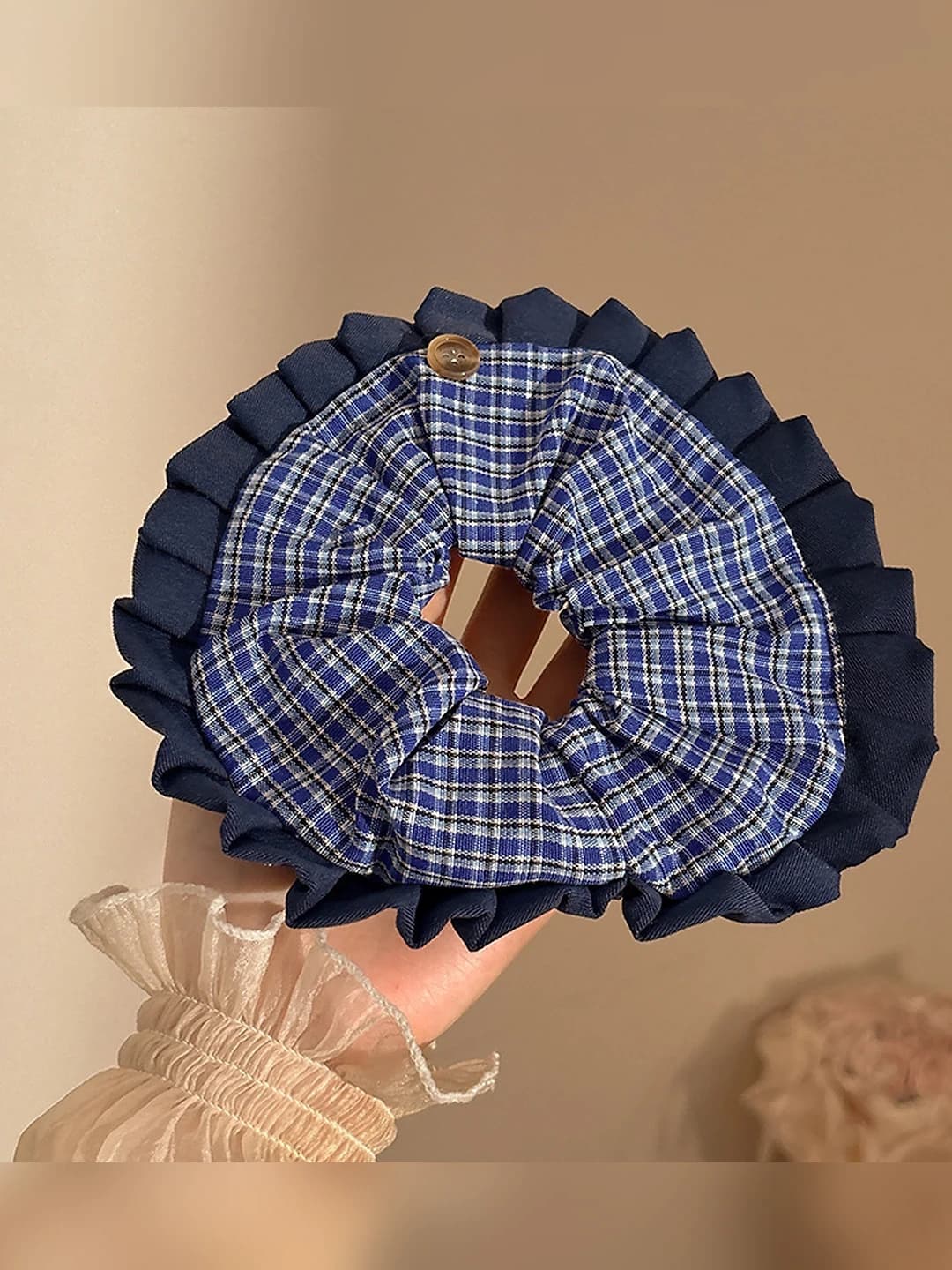 Plaid sausage loop, blue edge, 16.5 cm