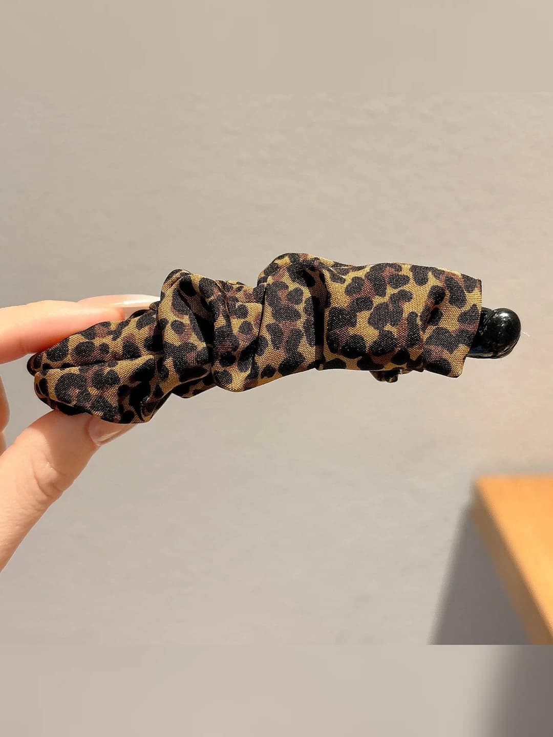Leopard, ~10 cm