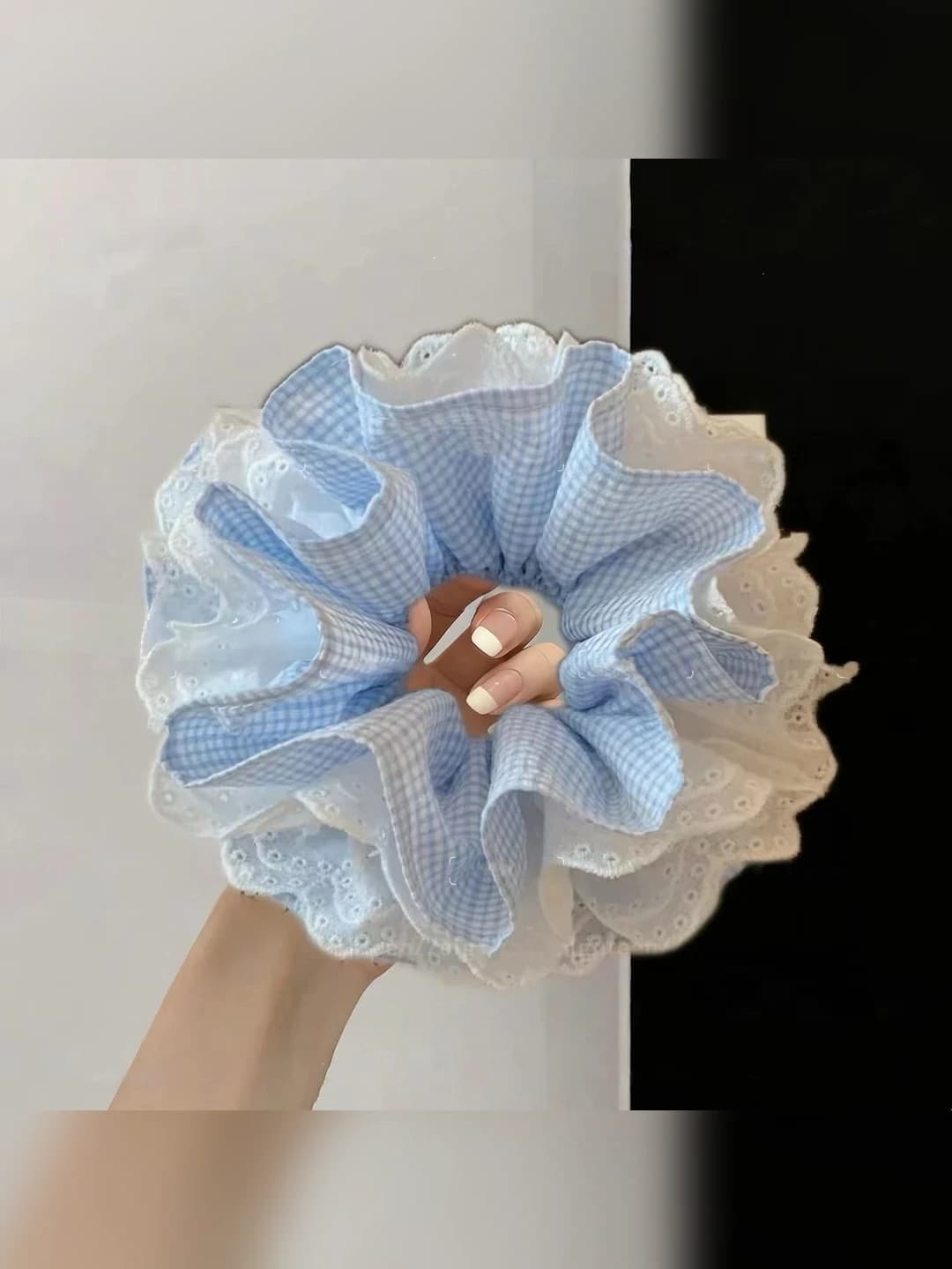 8# Голубой мелкий горошек, белый кружево, ~14 см