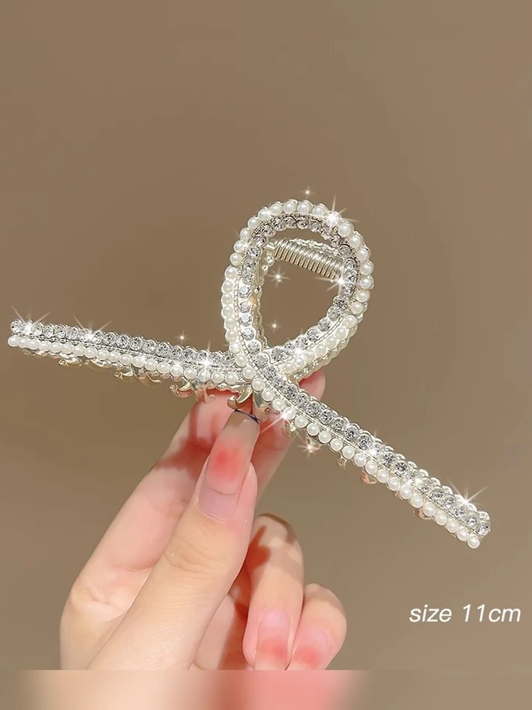 Large, pearl + diamond, Y-shape