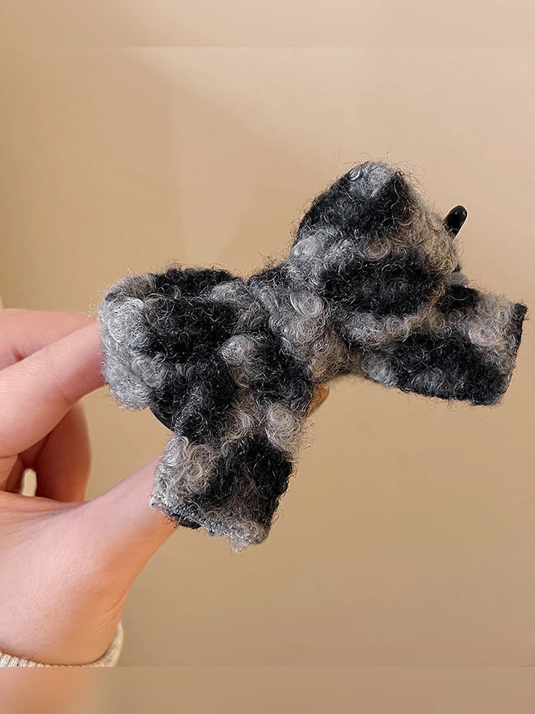 Grey bow claw clip 8 cm