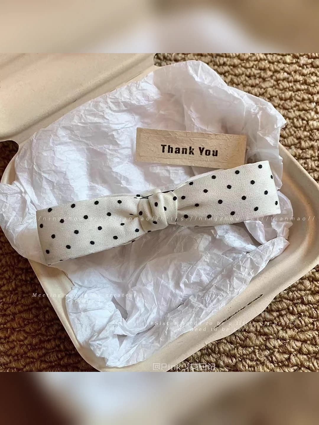 1# Off-white polka dot banana clip - 10 cm