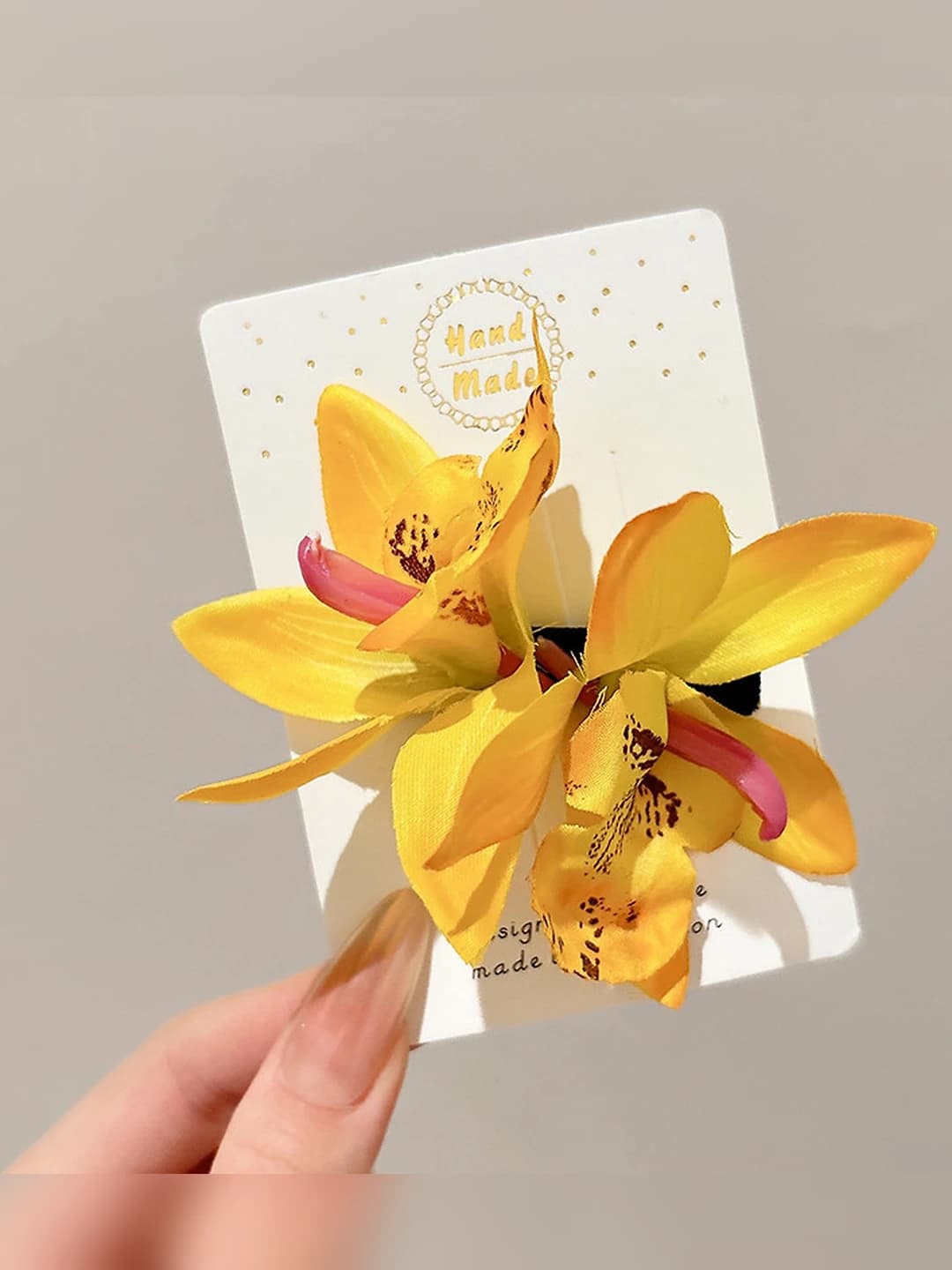 Double flower yellow clip 4.5 cm