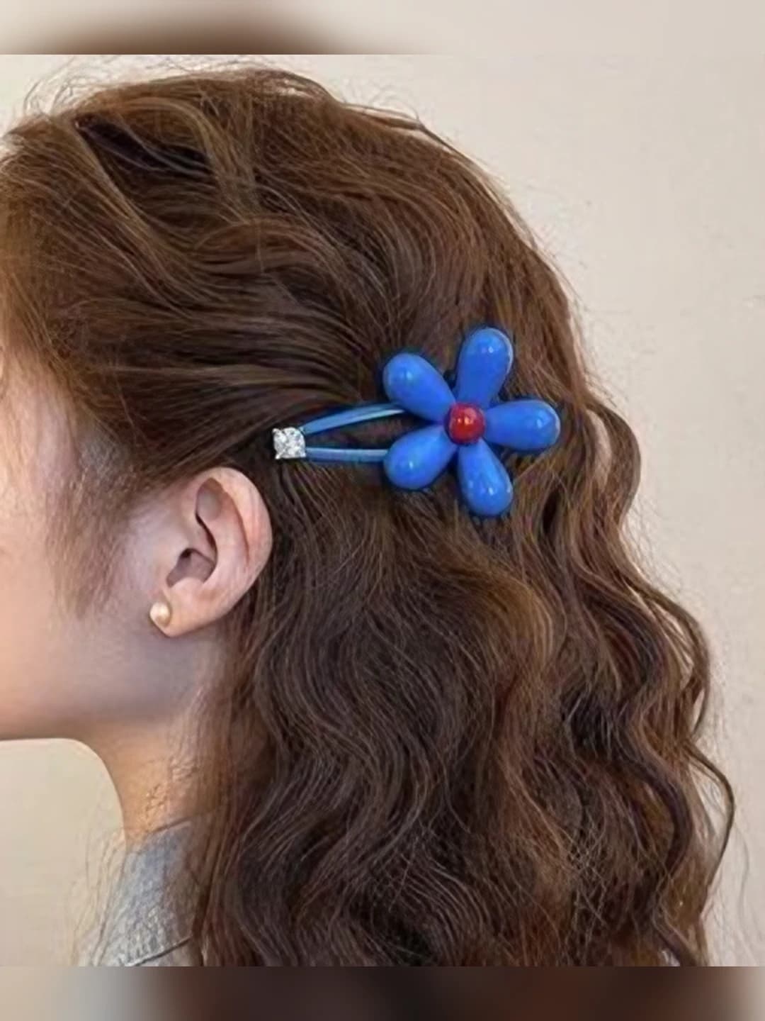 Синие цветы, ~5 см, цветы ~4 см