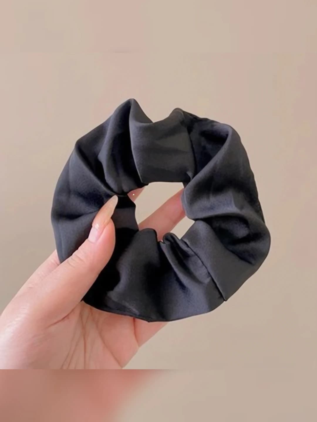 1# Black large scrunchie (Large)