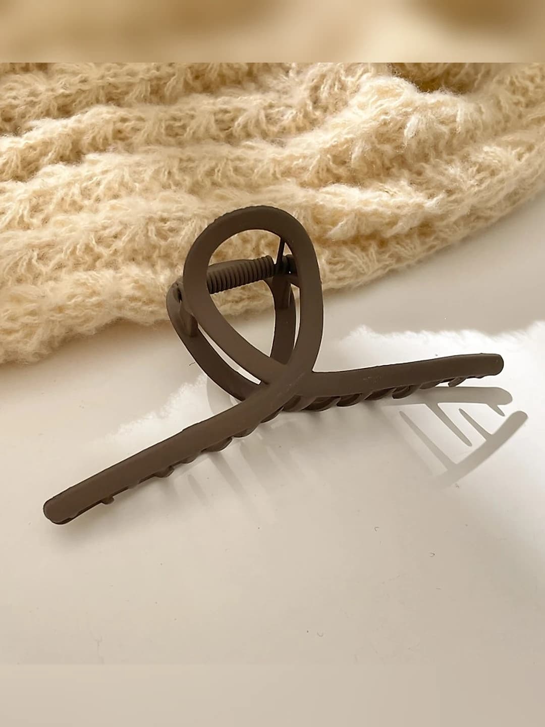 Chocolate Y-shape, 11 cm