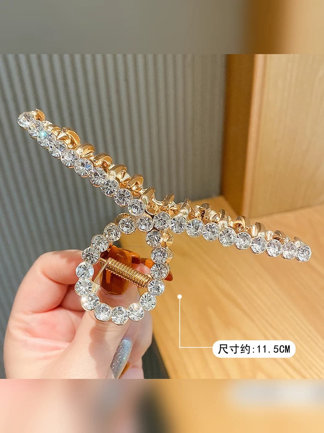 Large, diamond, clip