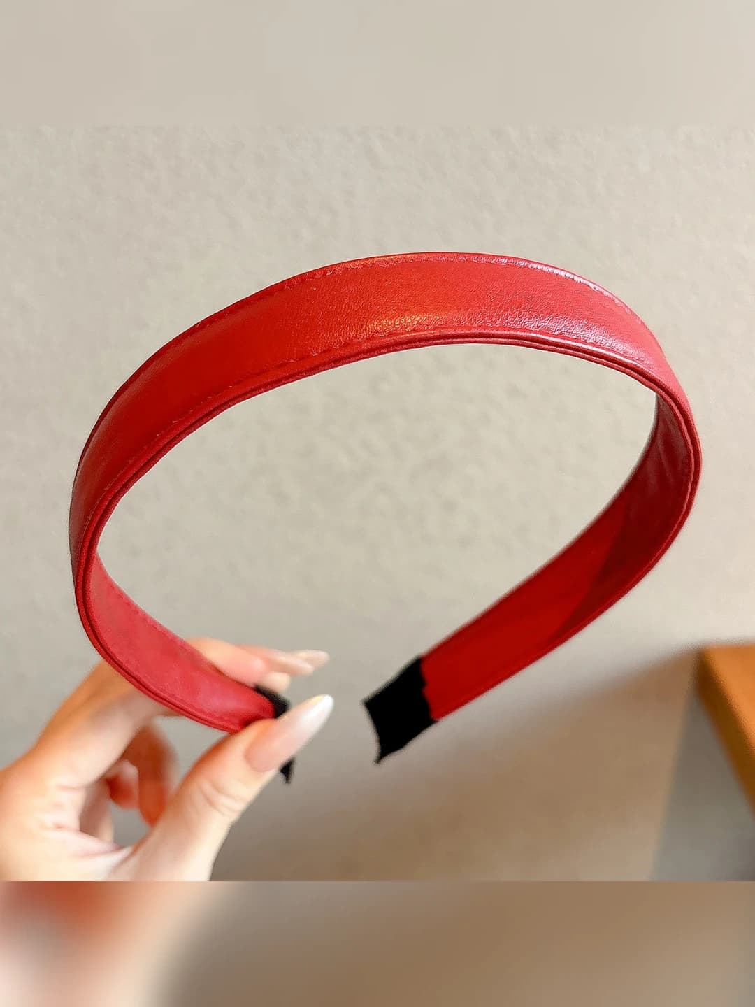 1# Red leather, 2.1 cm