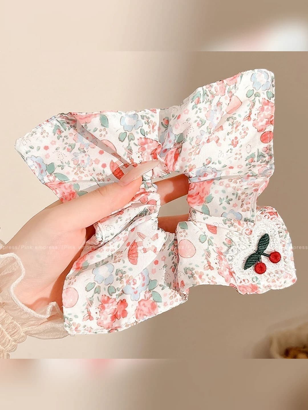Розовый цветочный вишня 22*22 см