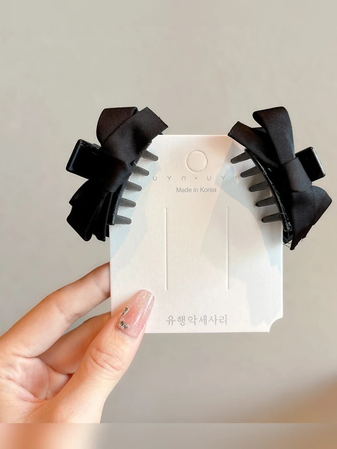 Pair of clips base clip 4 cm