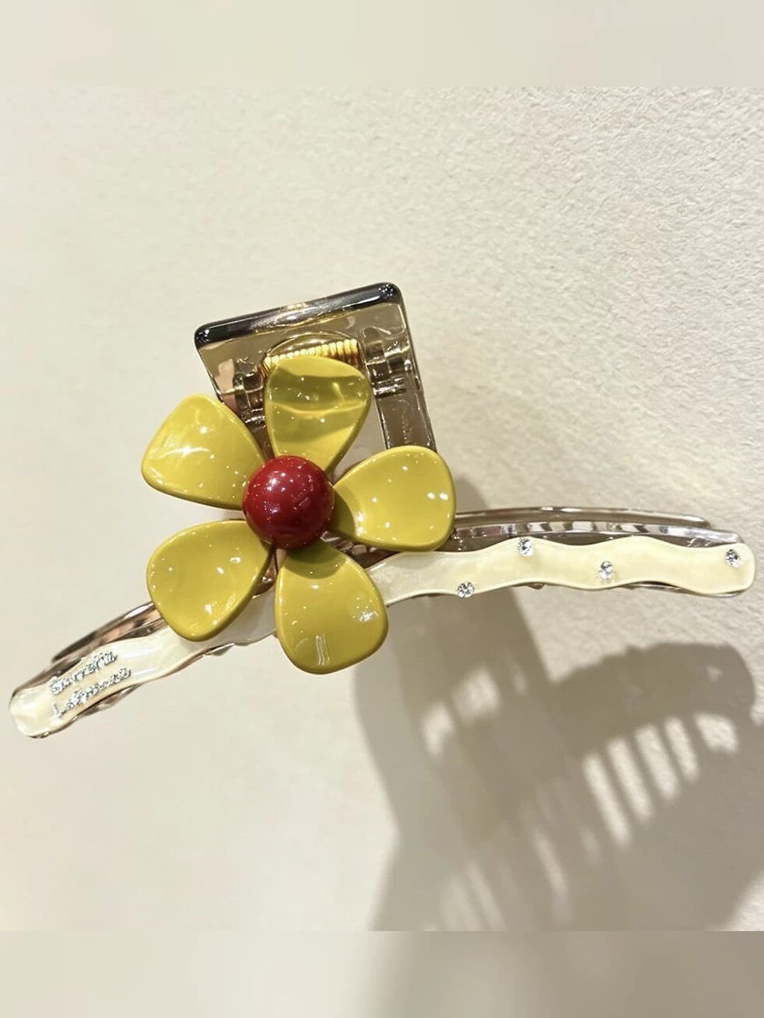 Yellow diamond floral clip, 1 pc