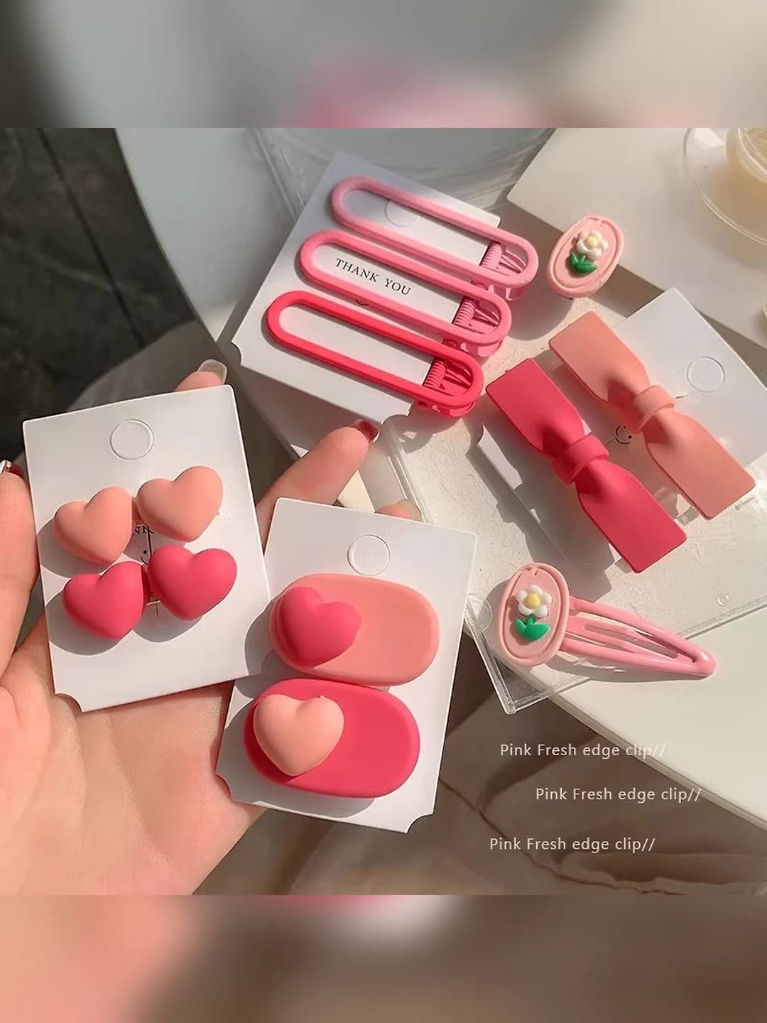 Women's seamless hair clip 2026, pink color, geometric design element, natural style