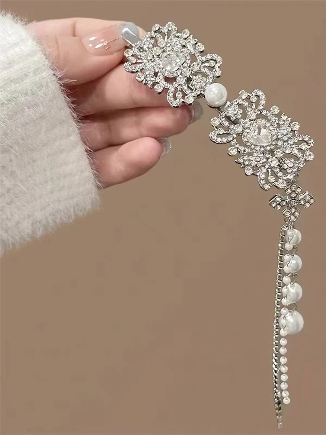 Diamond tassel hair pin