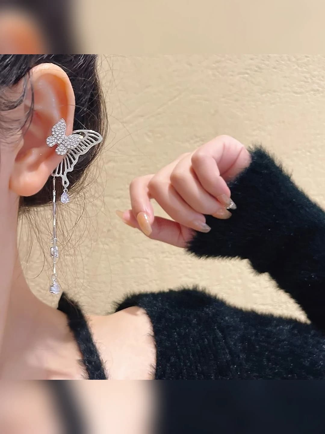 2# Butterfly tassel ear clip right ear - 1 pc ~3.3 cm