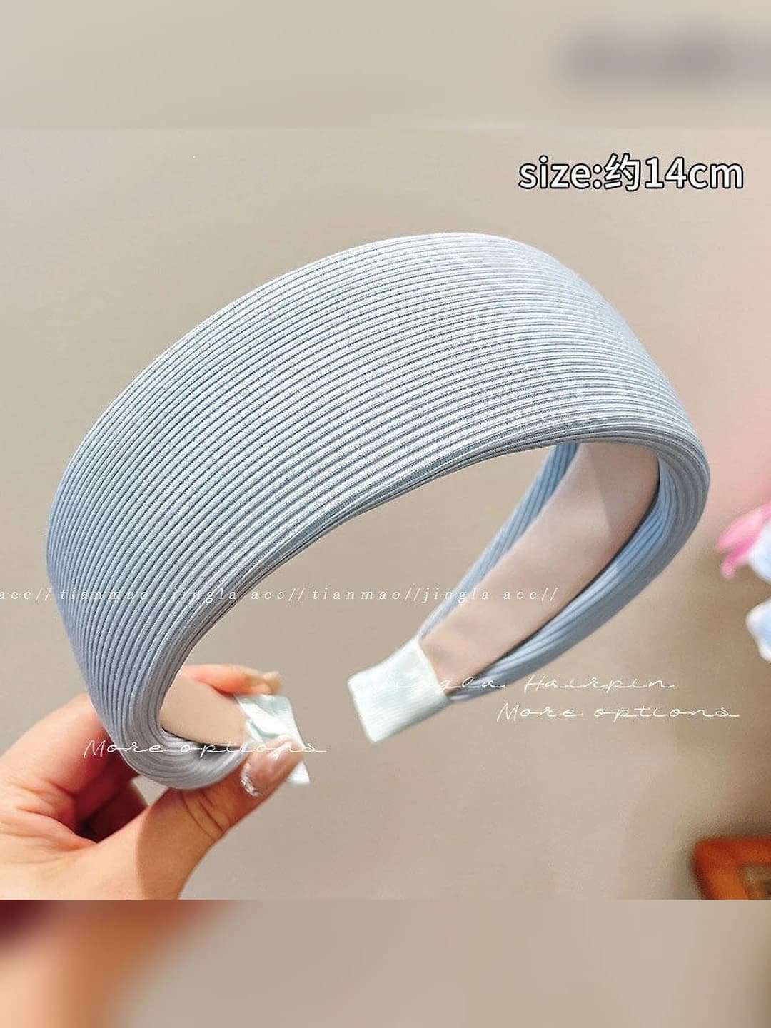 Light blue - 5.2 cm