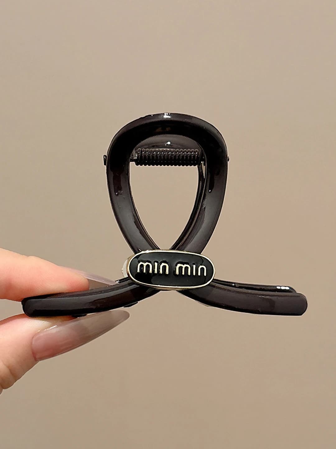 Chocolate brown, min, 8 cm