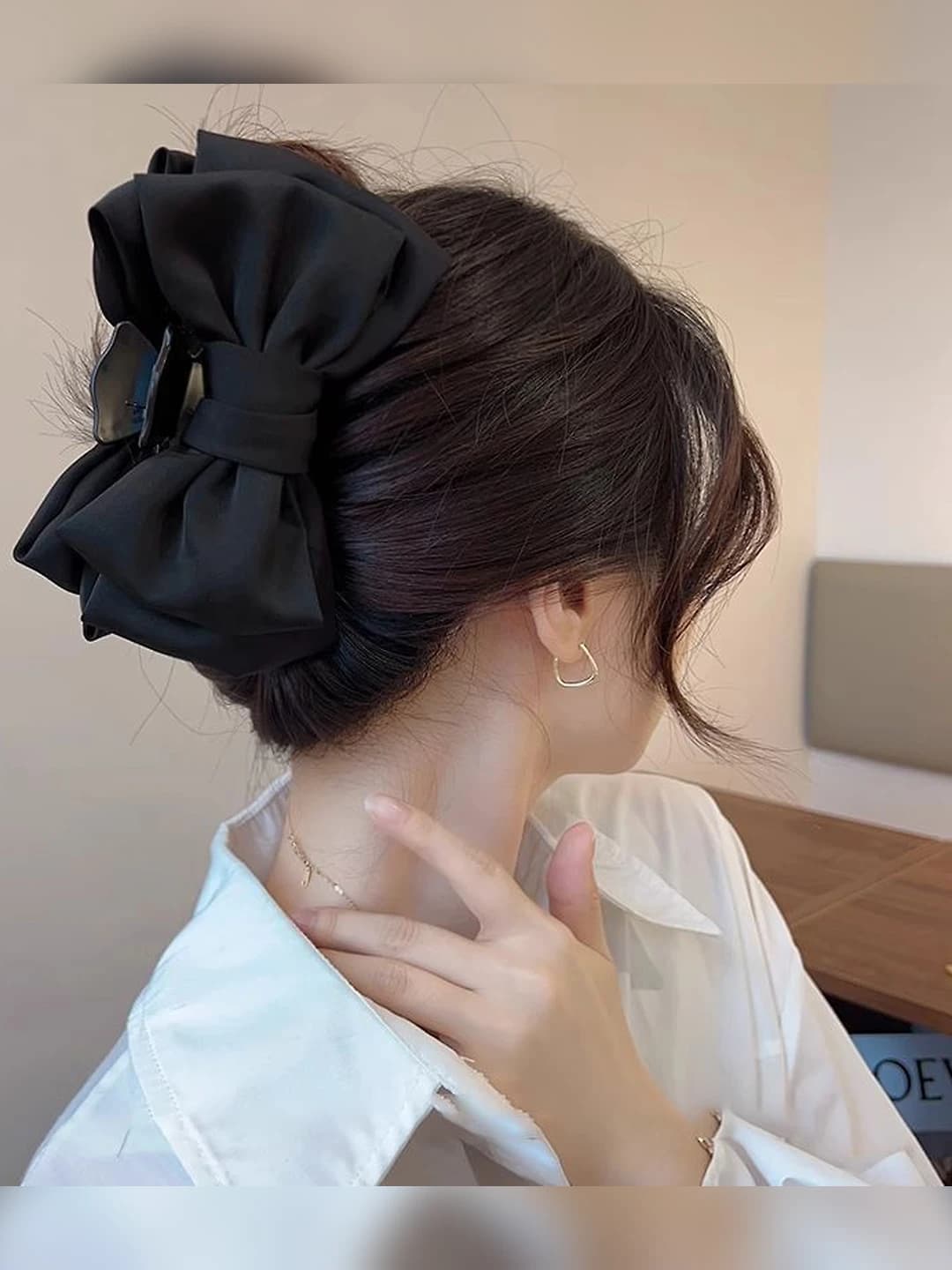 4# Black large bow