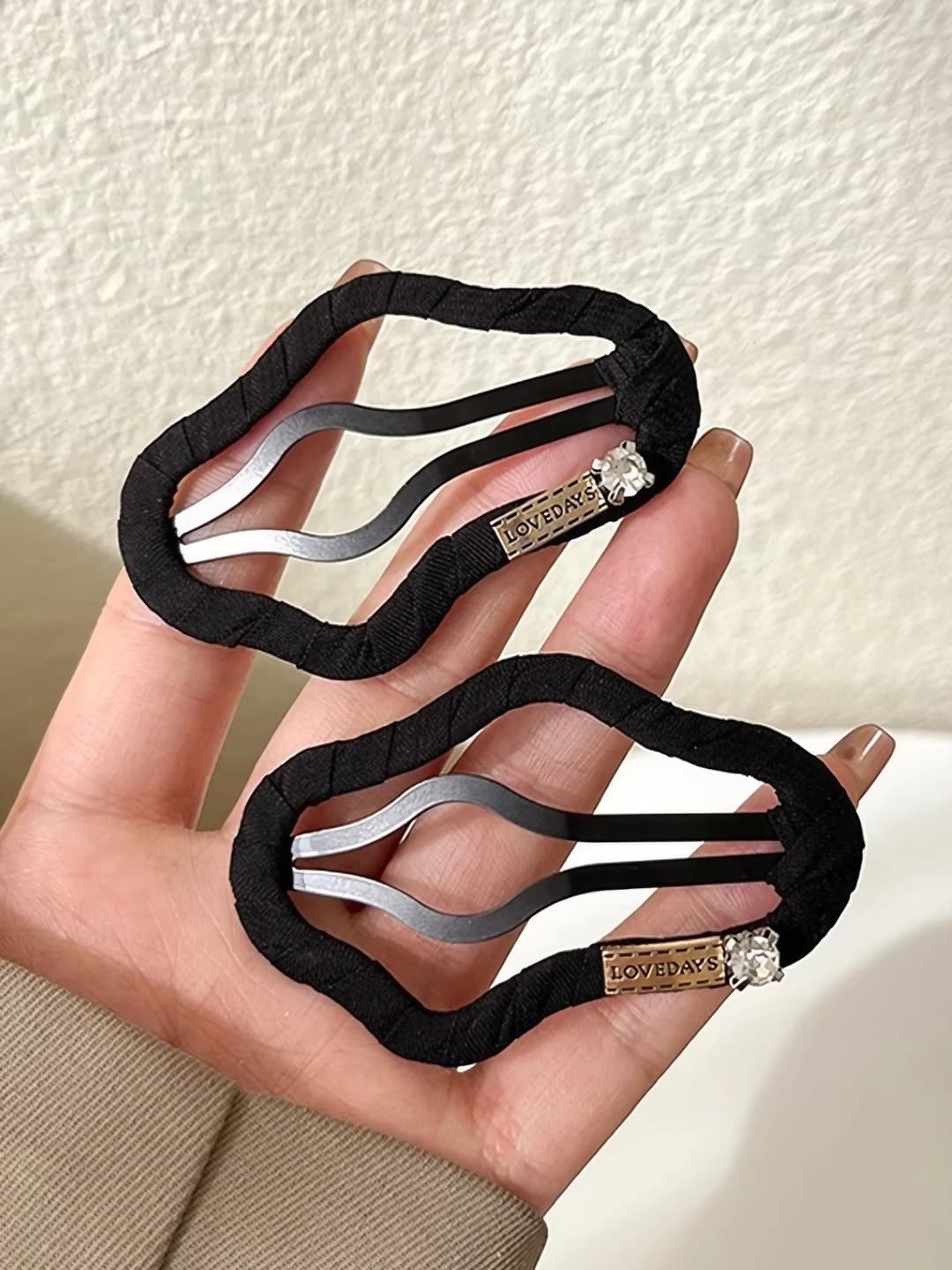 Cloud shape, 1 pair