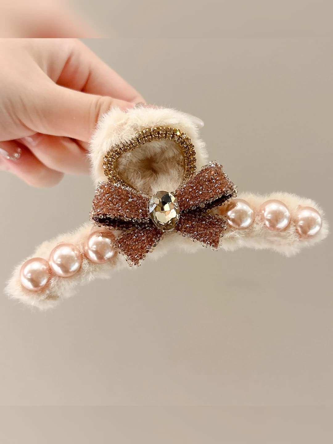16# Gold bead bow fur claw clip 11 cm