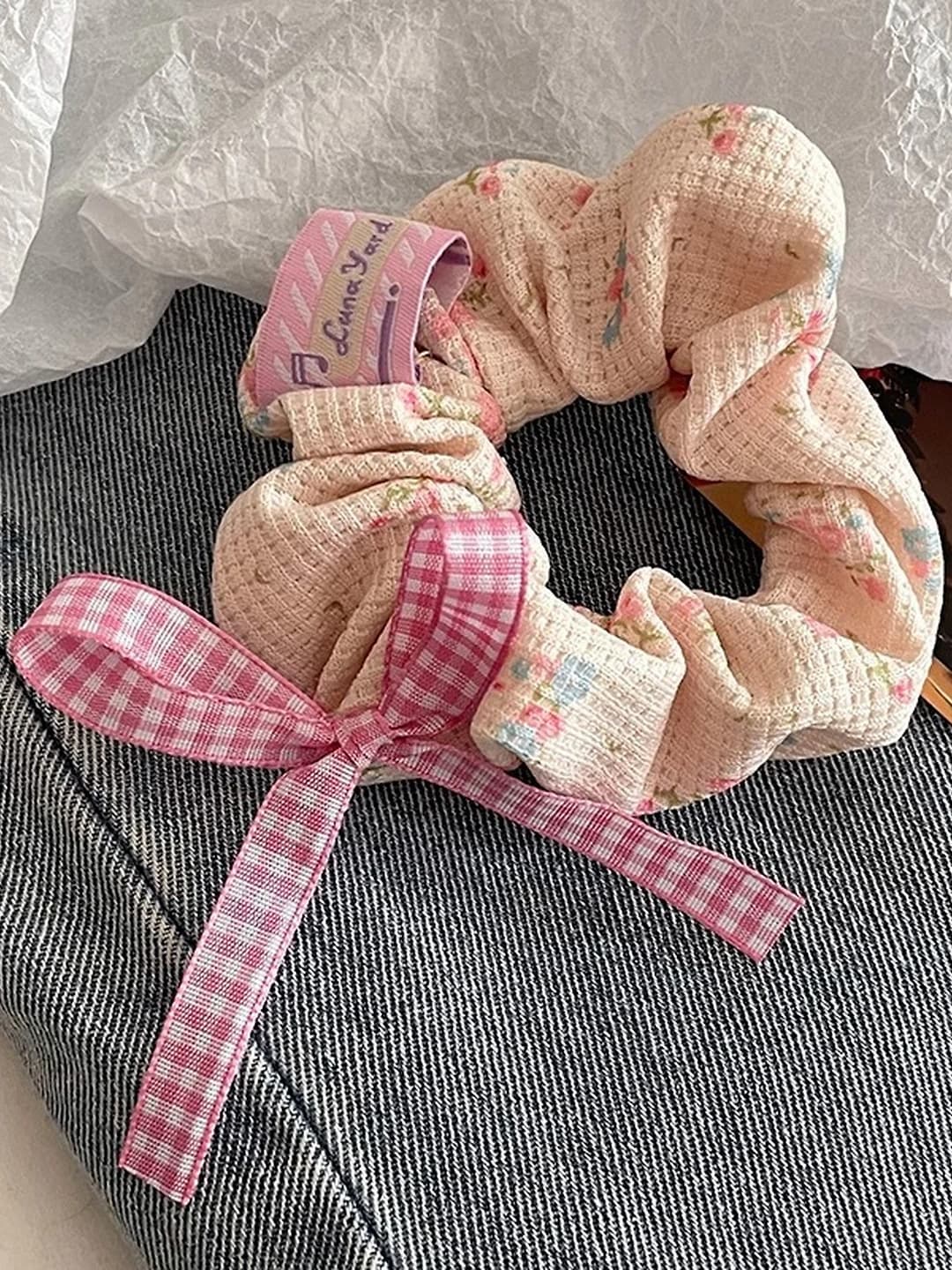 White plaid scrunchie pink bow
