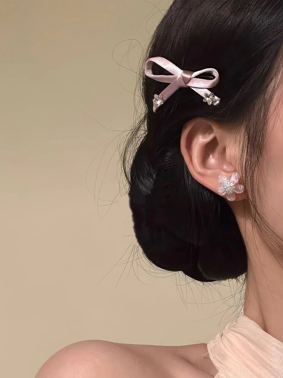 Pink bow hair clip ~3 cm