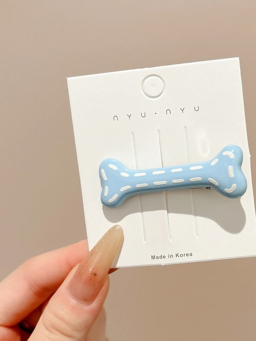 1# Light blue bone clip ~5.5 cm