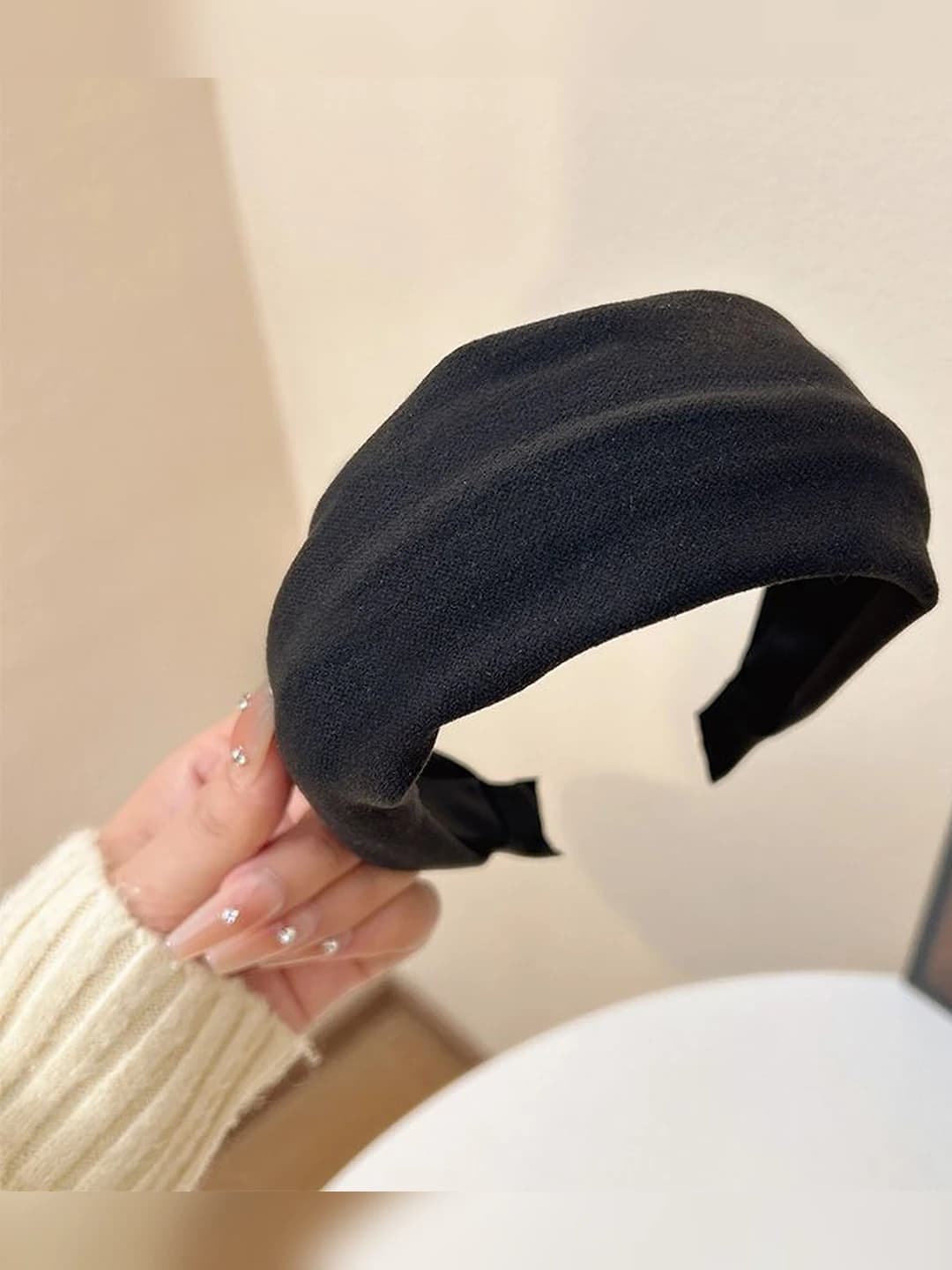 1# Black wide headband (6.8 cm, base 3 cm)