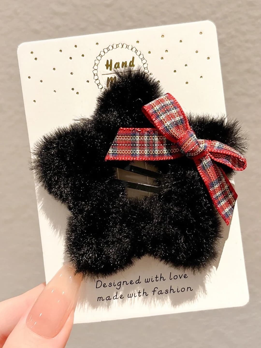 1# Black fluffy star hair clip