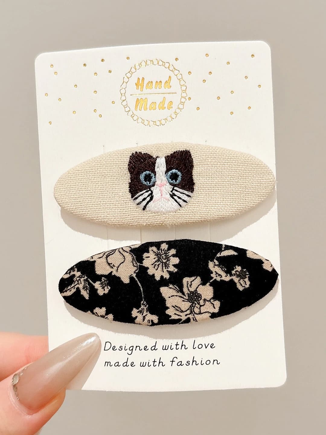 3# Qora floral cat - 6.5cm