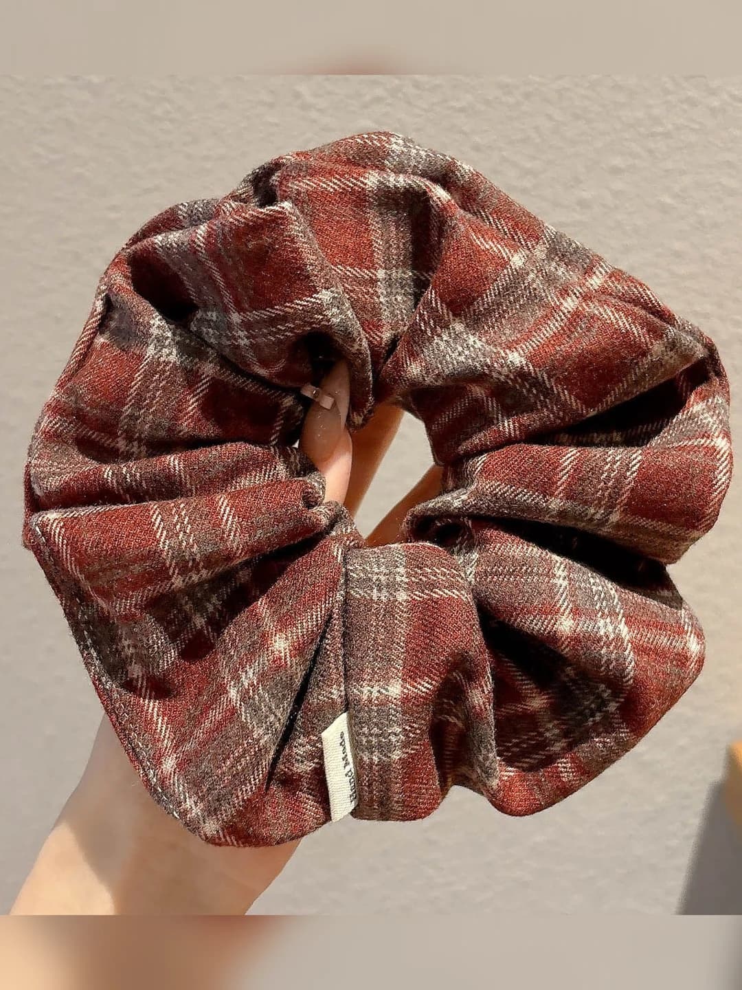 Red-grey plaid, 14 cm