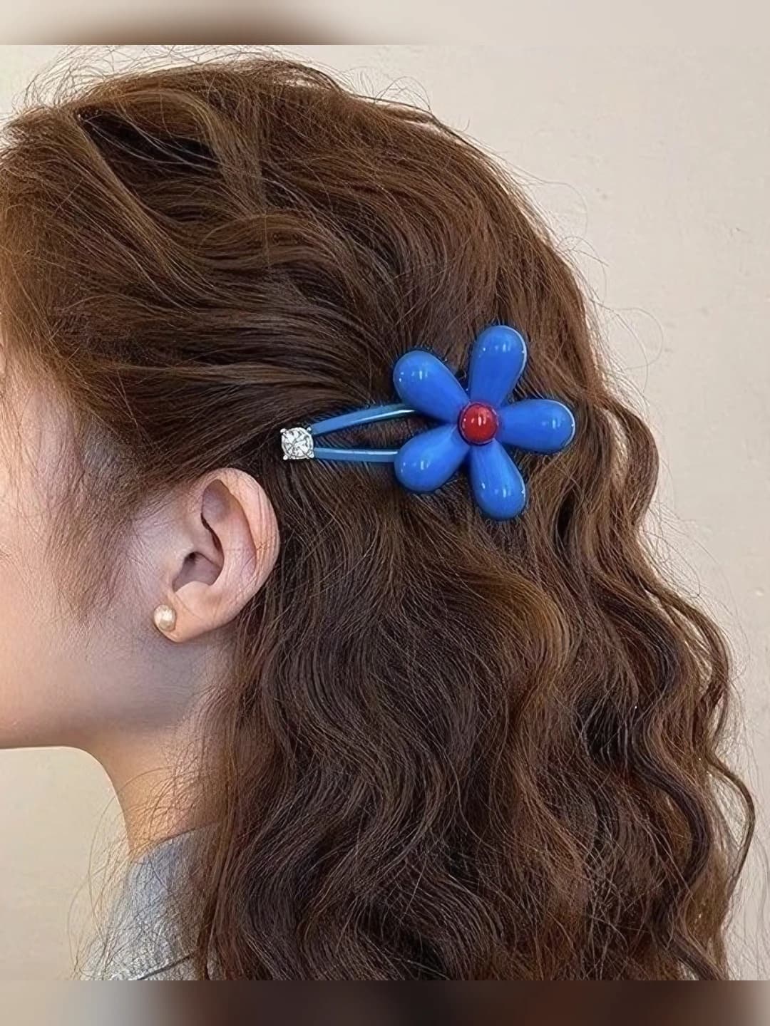 Синие цветы, ~5 см, цветы ~4 см