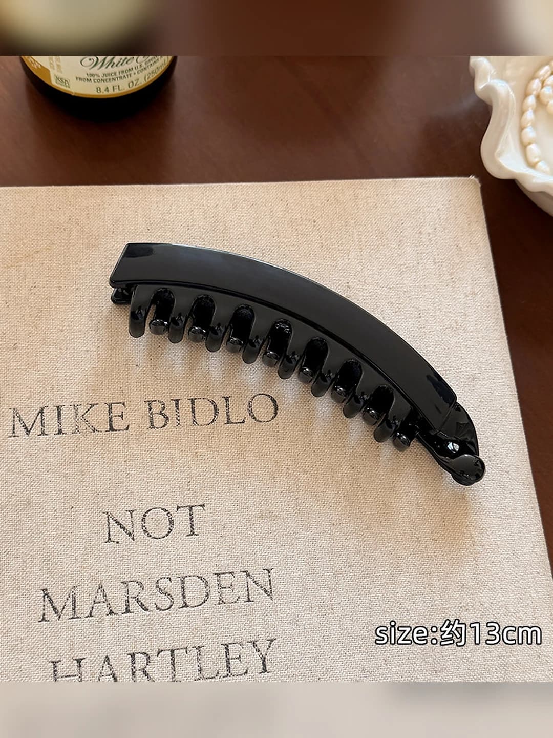Glossy black banana clip