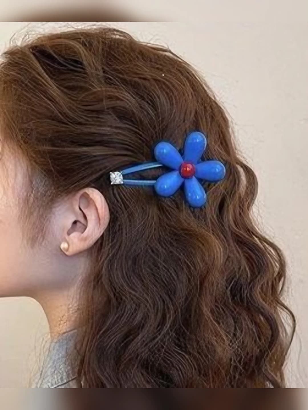Синие цветы, ~5 см, цветы ~4 см