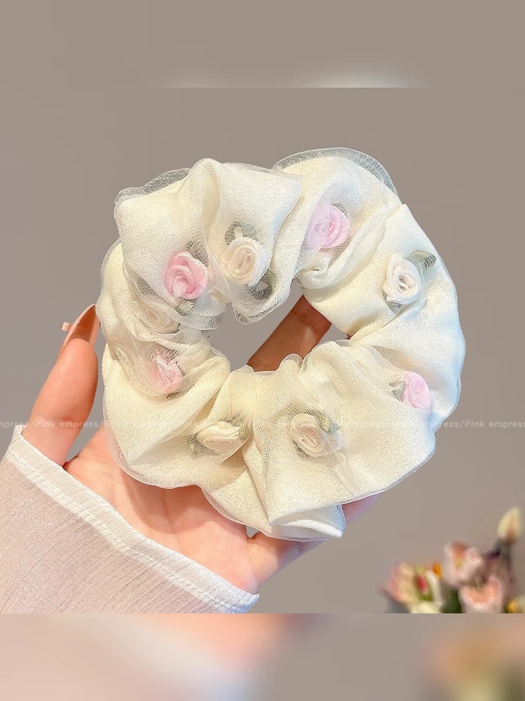 1# Rose, tulle, hair tie
