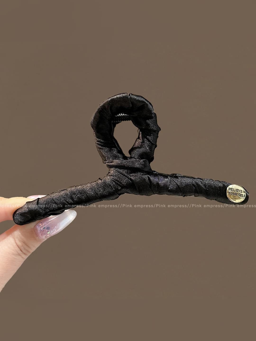 2# Black fabric clip approx 13 cm