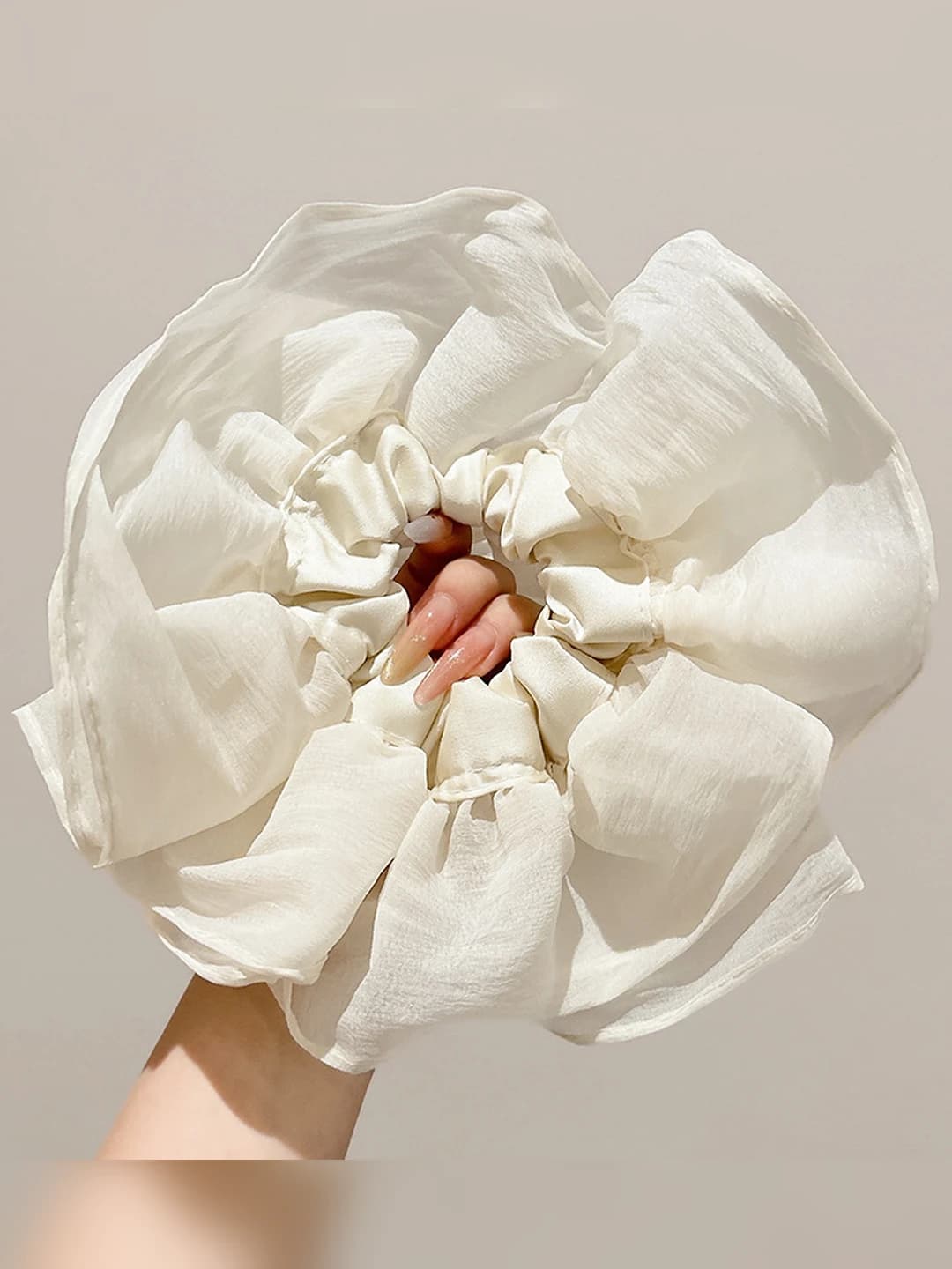 Бежевый, 24 см