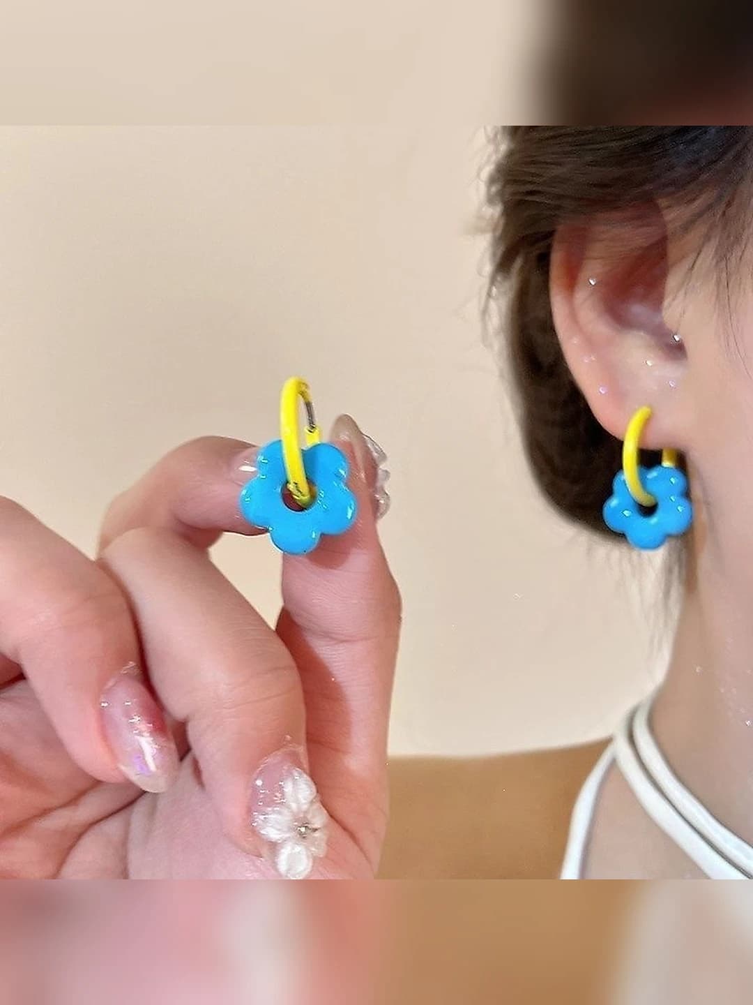 4# Blue flower hoops pair steel