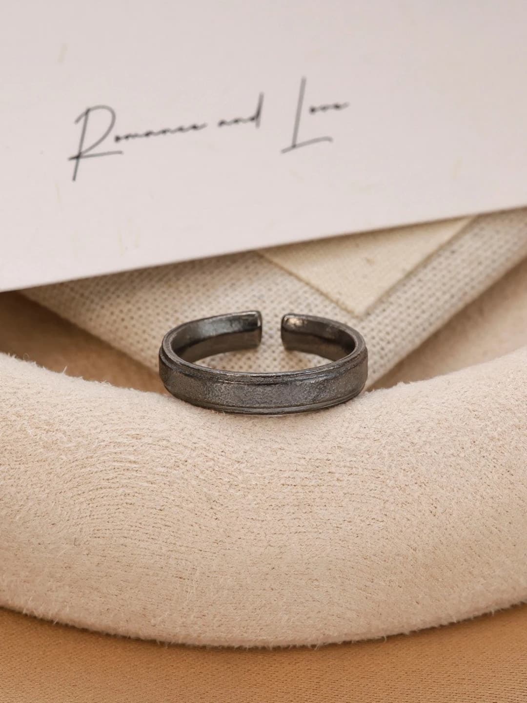 1# L1040 Boshqotir matte open ring mysterious black