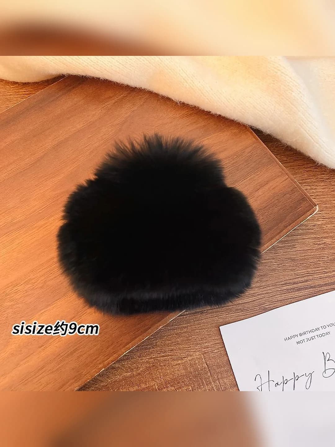 1# Black fur claw clip approx 9 cm