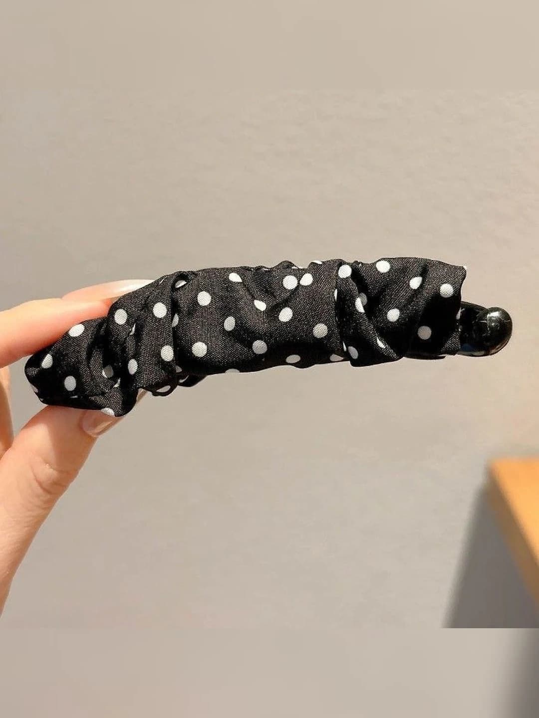 Black-white polka dot, ~10 cm
