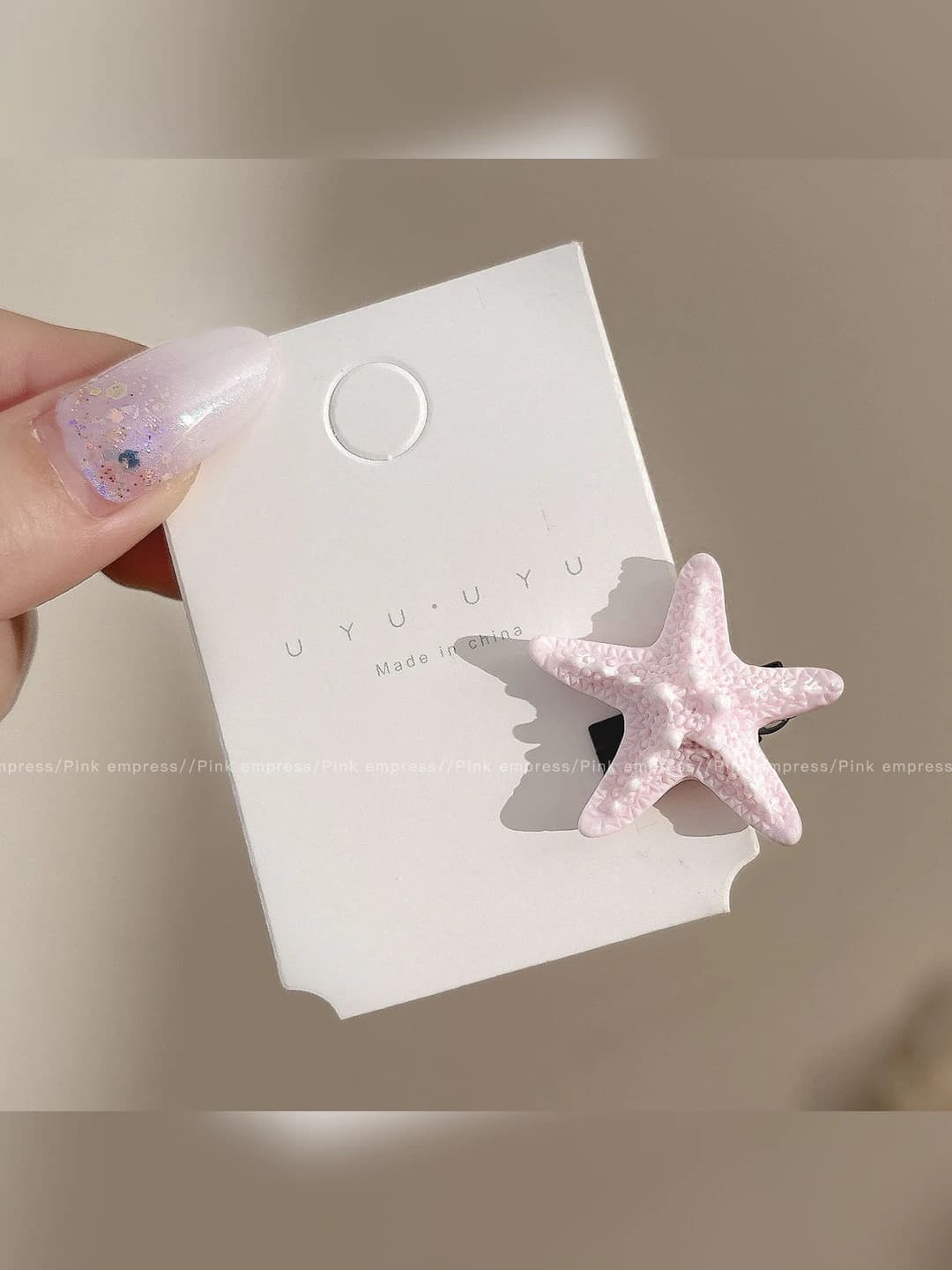 1# Starfish clip - Light pink, base ~2 cm