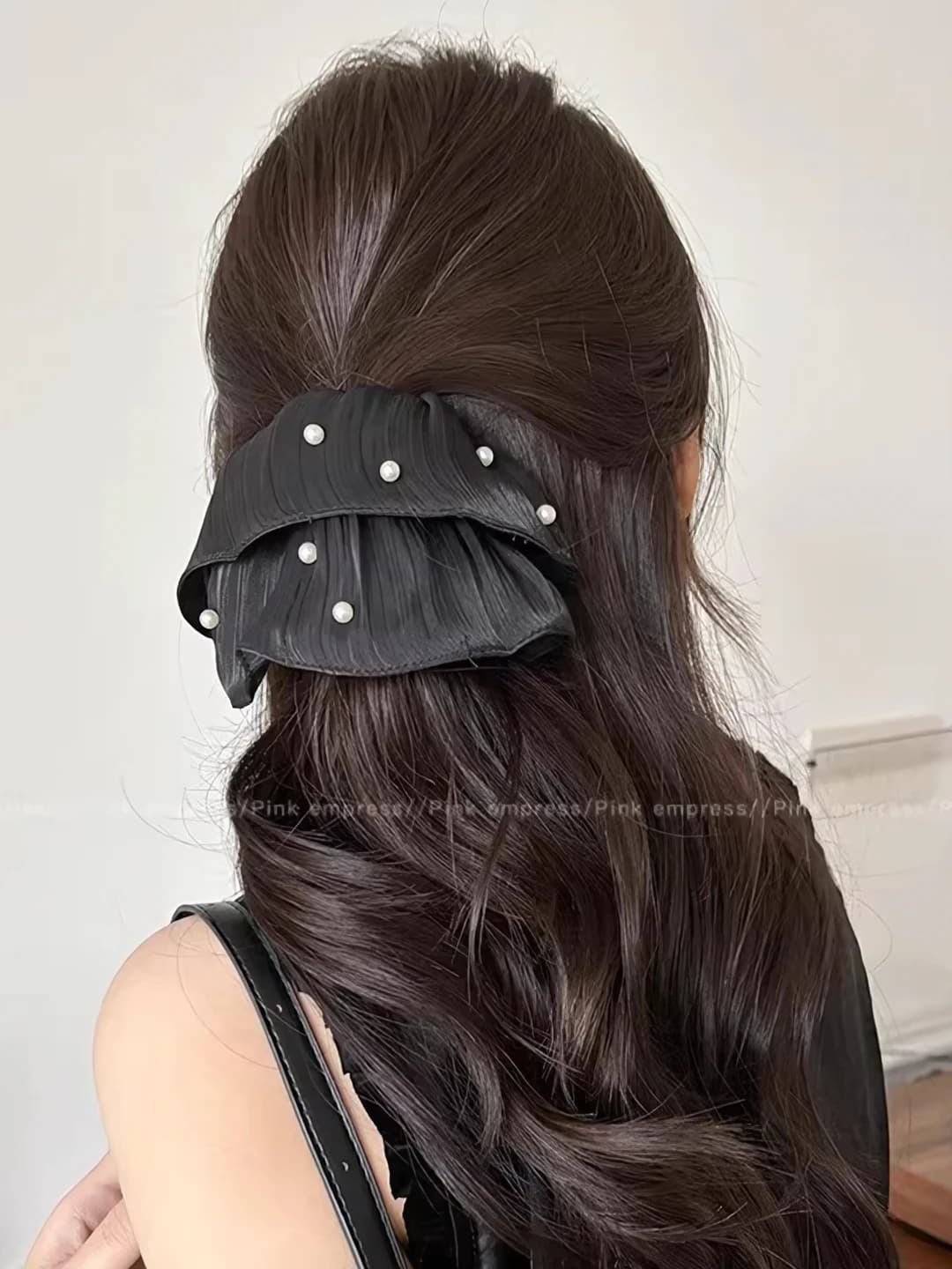 2# Black pearl ruffle scrunchie