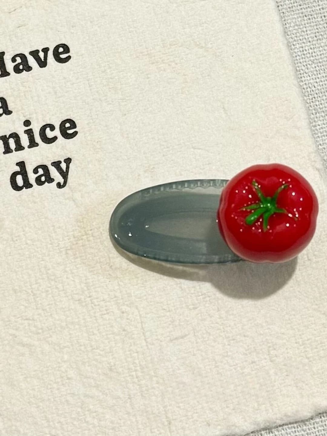 2# Blue base tomato 4cm acrylic