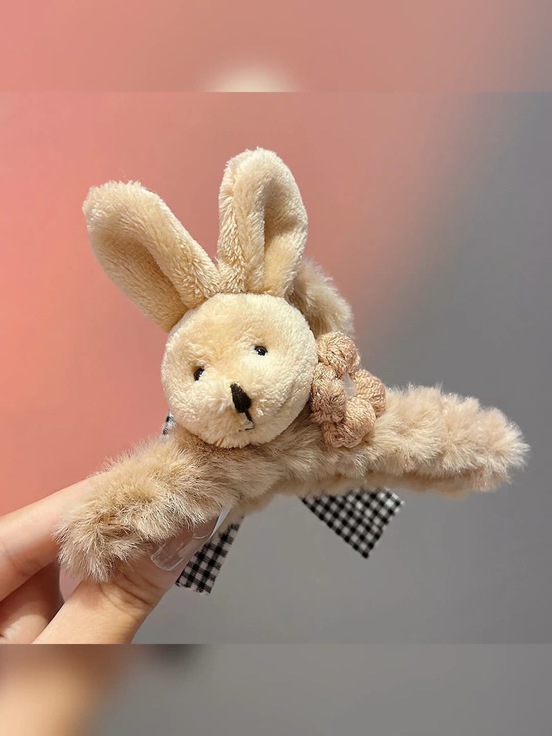 Коричневый кролик мех