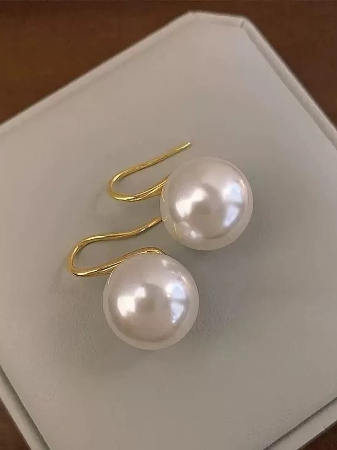 Pink bead 12mm gold 1068