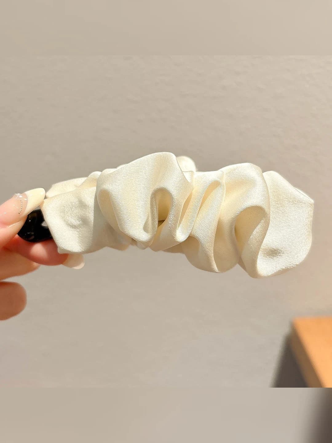 1# Beige banana, 10 cm