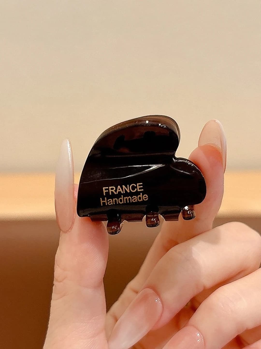 Heart dark brown 3.2 cm